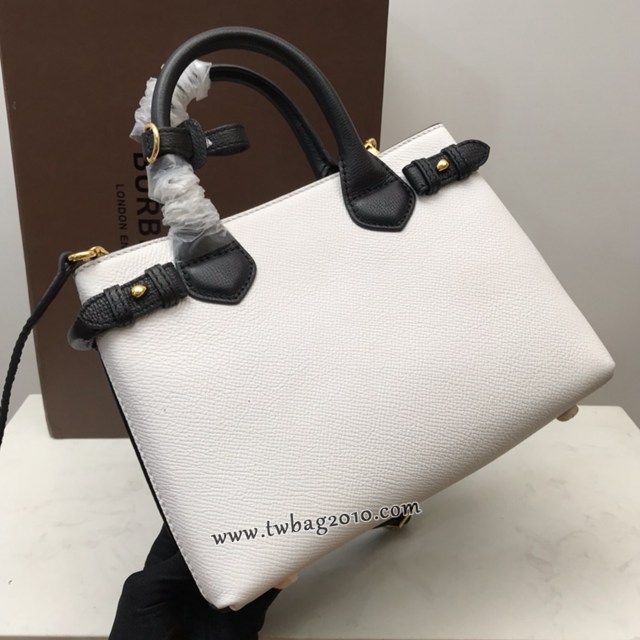 Burberry專門店新款小號白配黑托特包 巴寶莉粒面小牛皮手提肩背女包 yxb1425